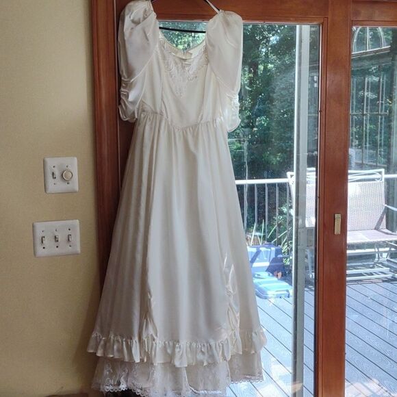 Vintage Gunne Sax Ivory Dress Size 5 maxi length - Picture 1 of 15